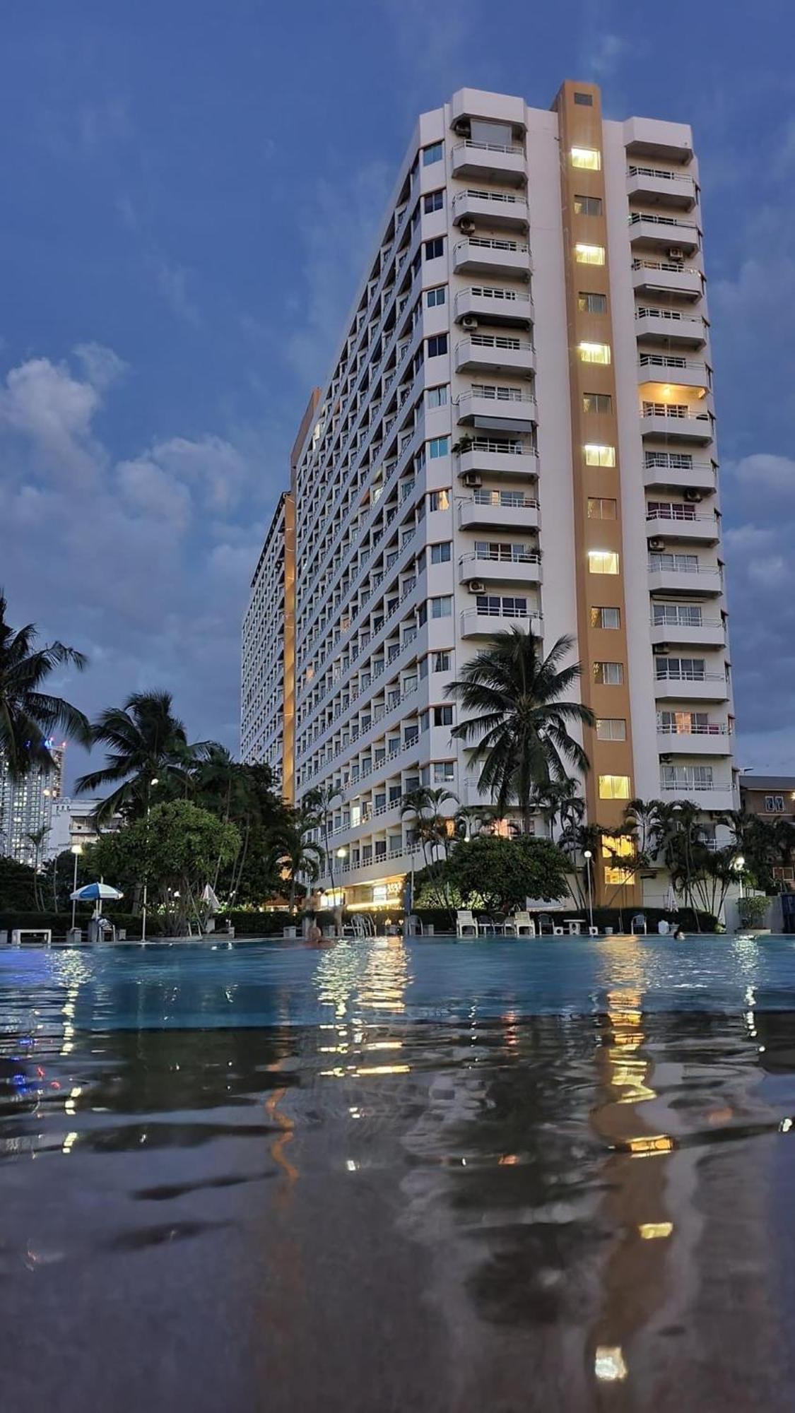 View Talay 1B Apartments Pattaya Extérieur photo